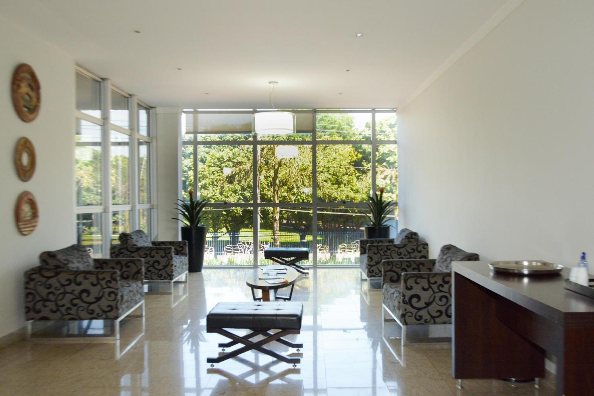 Bombonato Hotel - Facil Acesso Ao Aeroporto E Parque De Exposicoes Abcz Uberaba Extérieur photo