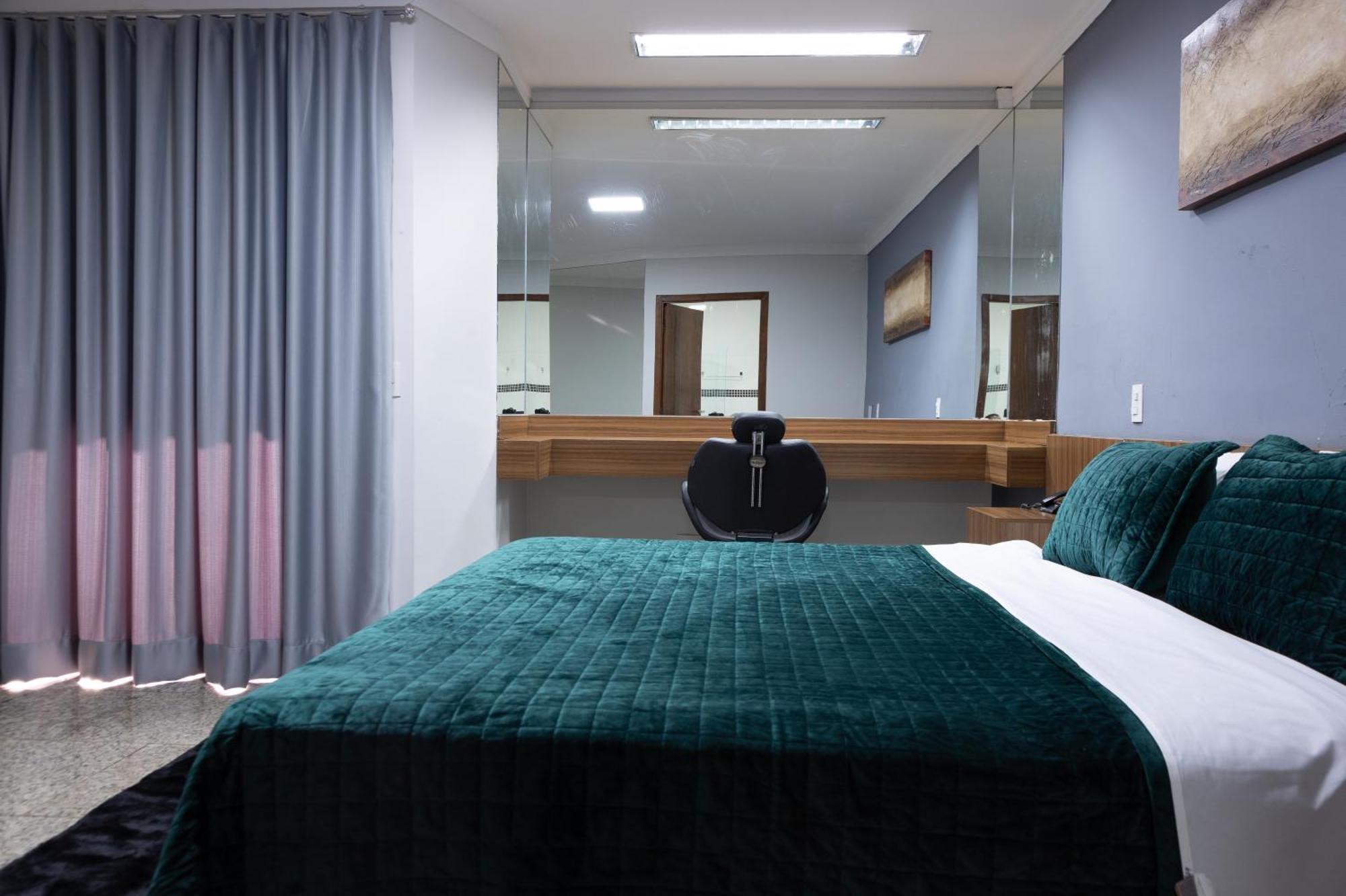 Bombonato Hotel - Facil Acesso Ao Aeroporto E Parque De Exposicoes Abcz Uberaba Extérieur photo